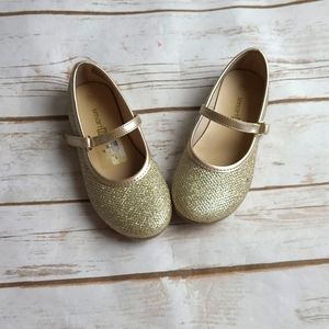 Little girls, Gold flats - size 8.5 toddler